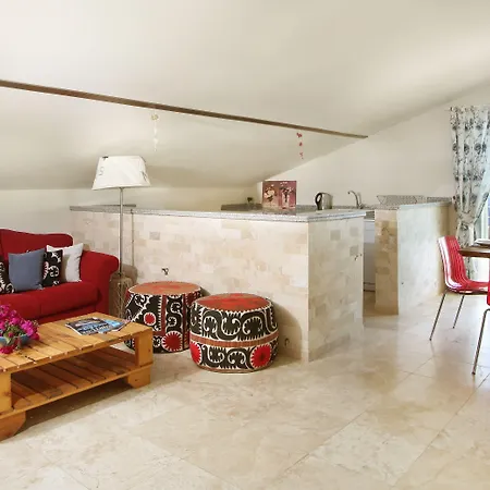 Saylam Hotel 4*