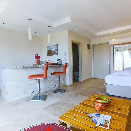 Saylam Hotel 4*